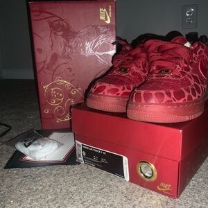 Women's Nike Air Force 1 Valentine's Day Size 9